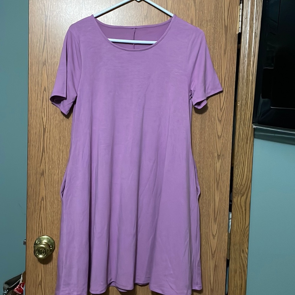 Flowy lavender dress with pockets